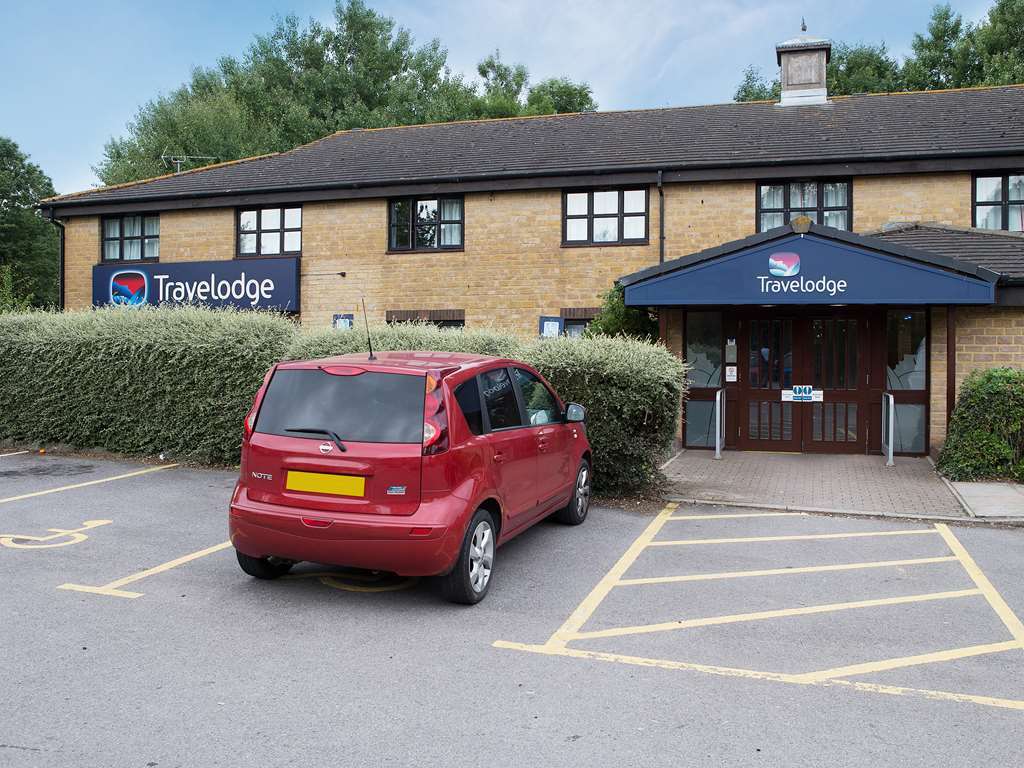 Travelodge 伊尔明斯特 外观 照片
